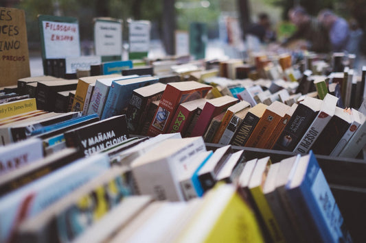 “Paperback vs. Hardcover: Which Is Better for Second-Hand Buyers?”