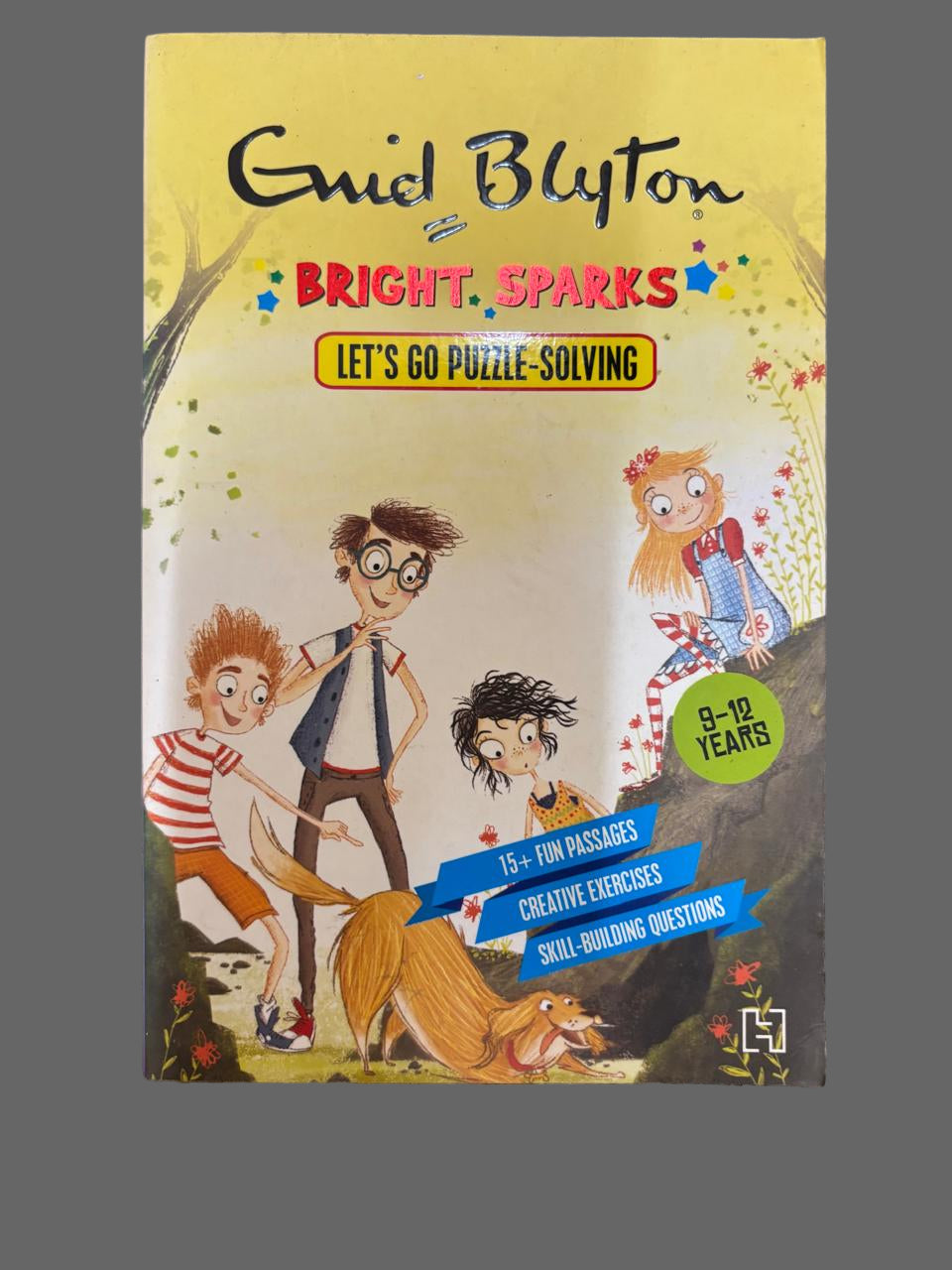 BRIGHT. SPARKS LET'S GO PUZZLE-SOLVING By Enid Blyton