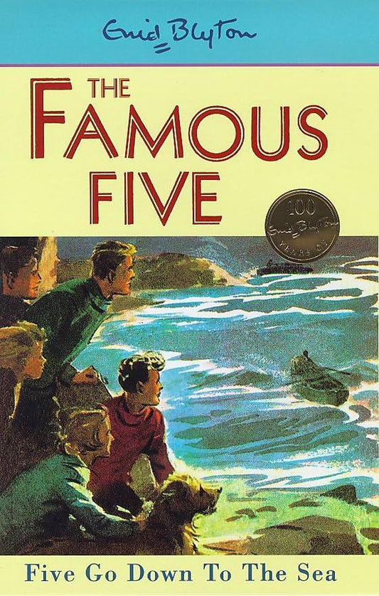 Famous Five: 12: Five Go Down to the Sea   Enid Blyton