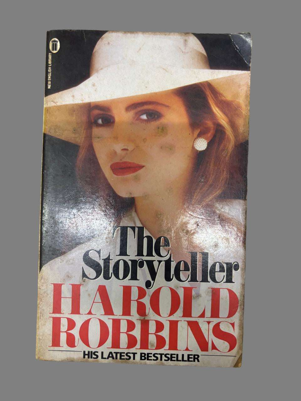 The storyteller Book By Harold Robbins